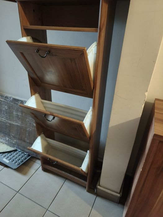 Szafka na buty w bardzo dobrym stanie