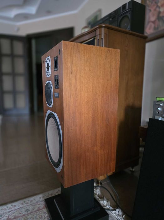 Продається акустика Yamaha NS 690 II