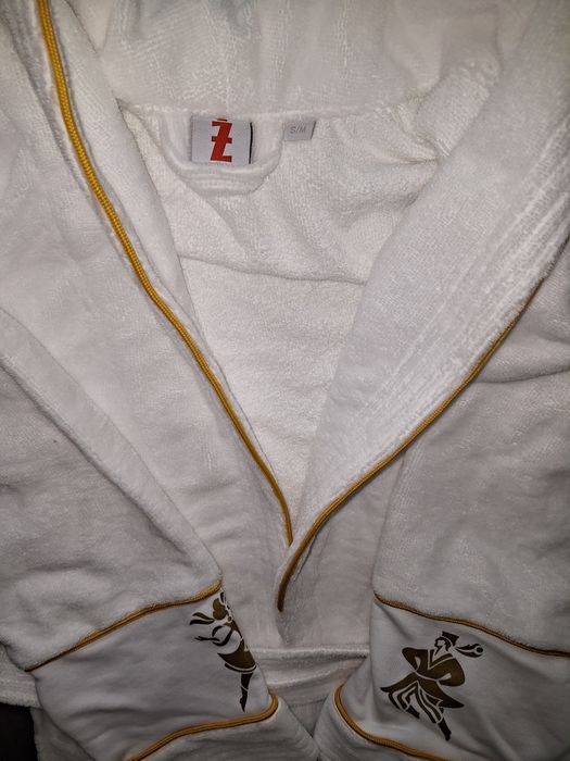 Szlafrok logo marki Żywiec