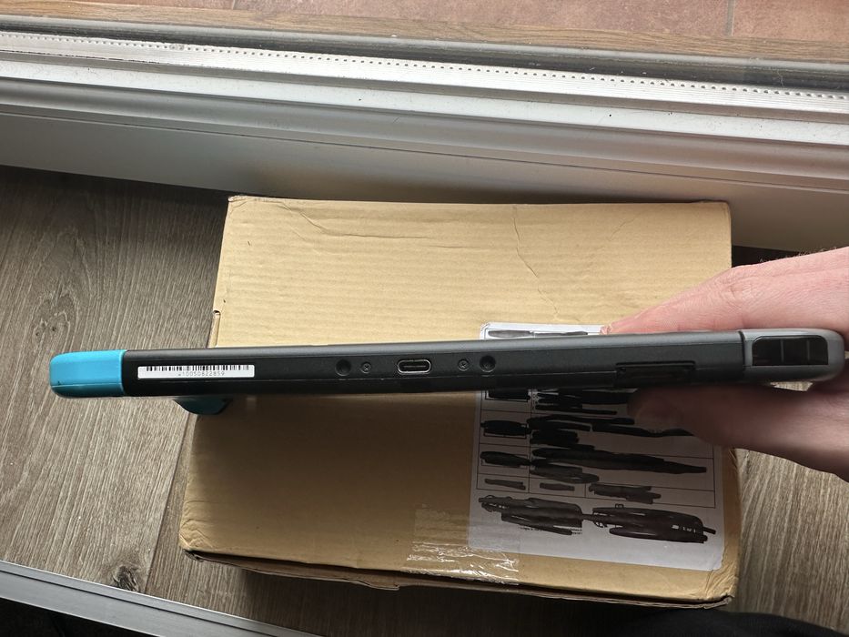 Nintendo Switch V2 128gb K€F1R