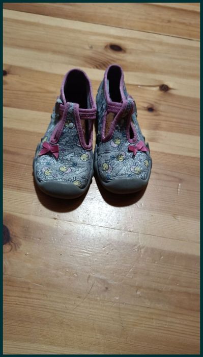 Kapcie bambosze Befado, 25, dostępne od zaraz