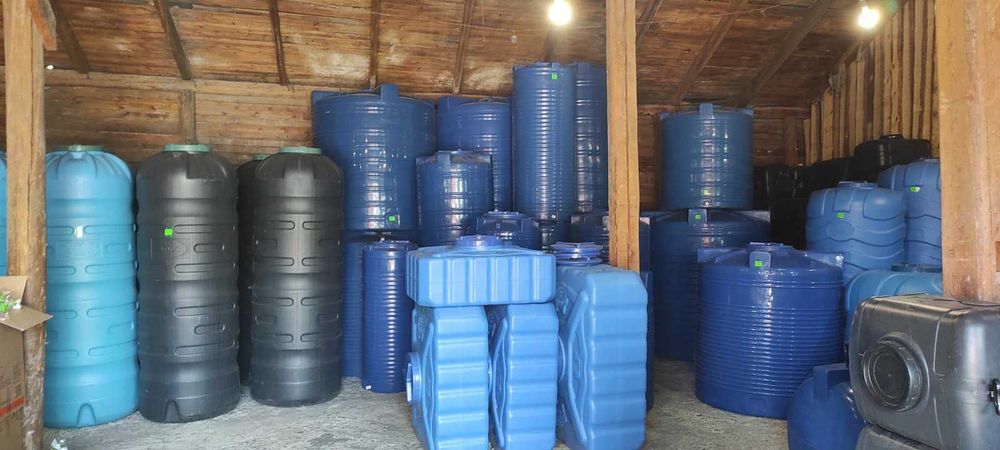 Ємність пластикова, бочки, бідони, від 100 до 20000 літрів