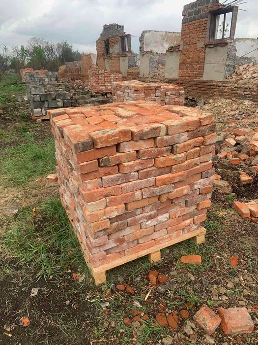 Красный кирпич бу,белый бу