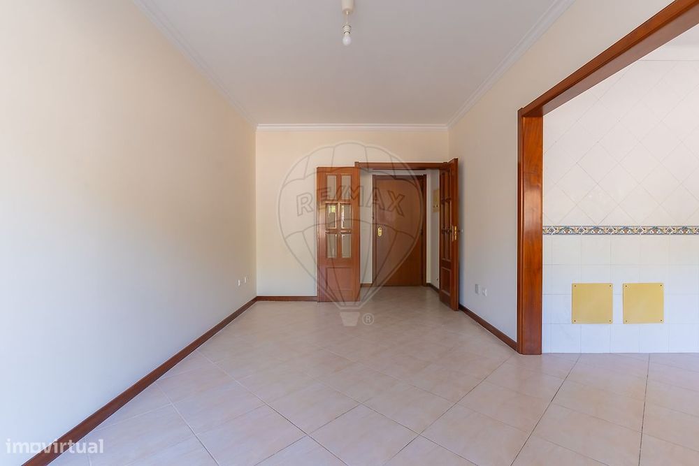 Apartamento T1 para arrendamento