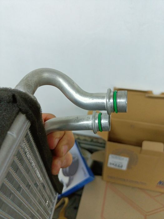 Продам радіатор пічки Пассат б7.