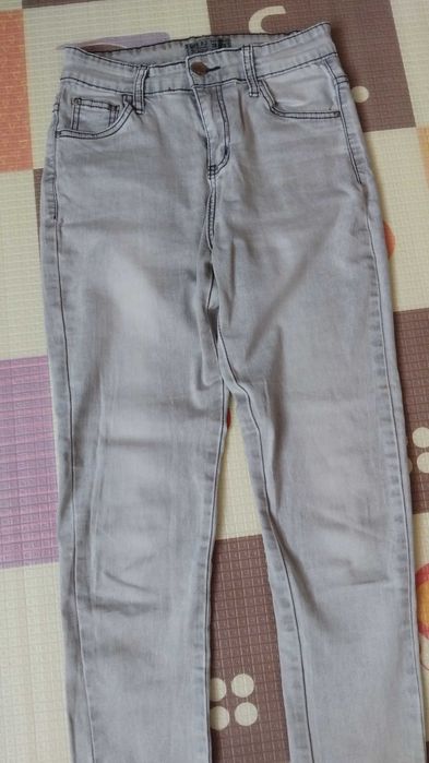 Spodnie jeansowe damskie