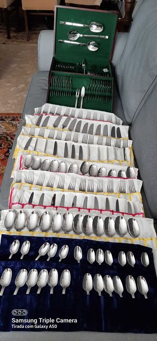 Faqueiro Vista Alegre 18/10 , 12 pessoas - 171 peças