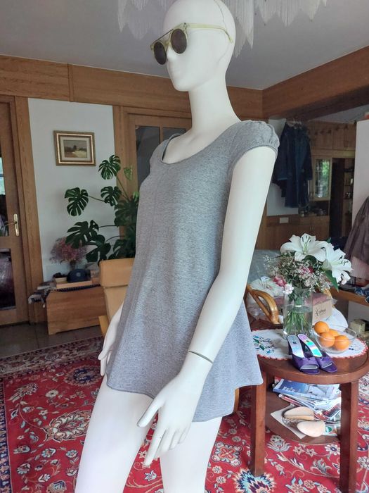 szara bawełniana koszulka bluzka trapezowa ciążowa tunika bufki