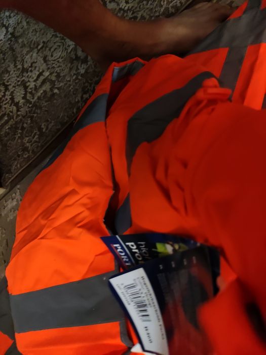 Куртка-  робоча сігнальна.