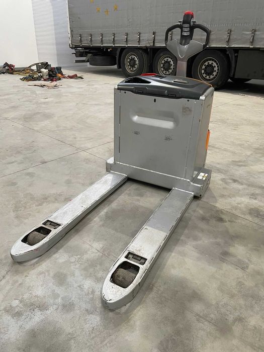 Still EXU 16 2013 Porta Paletes Electrico