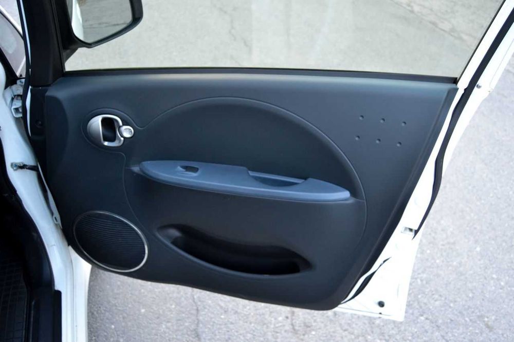 Peugeot iOn 2015 без ДТП, рідний пробіг, два комлпекти дисків і ключів