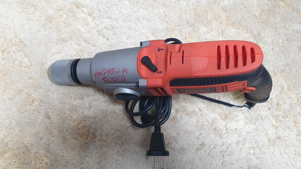 Wiertarka Black&Decker KR911 910W udarowa
