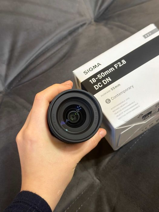 Об'єктив Sigma 18-50mm f/2.8 DC DN Contemporary Lens для Canon RF