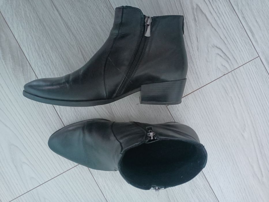 Botki skórzane Lasocki 39