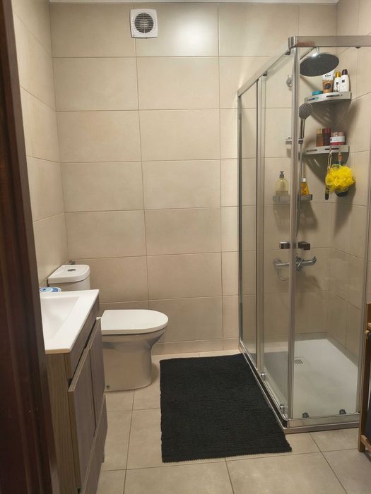 Arrendo quarto em apartamento T2