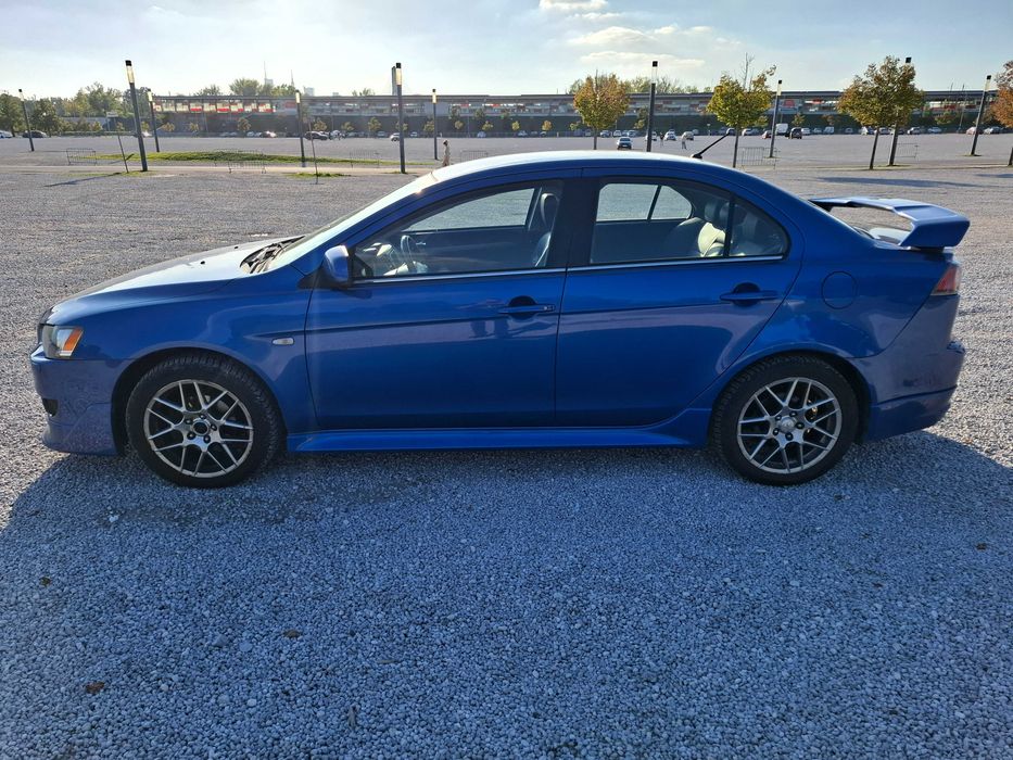 Mitsubishi Lancer