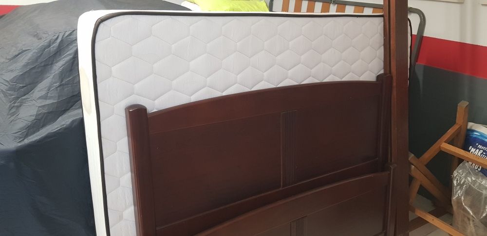 Cama de Casal (mogno)