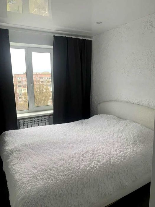 Продам 3к кв. метро Армейская 5 минут пешком - More