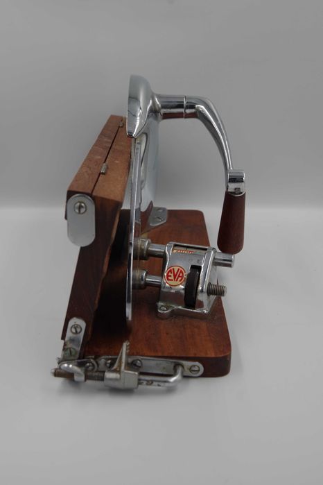 Krajalnica ręczna EVA