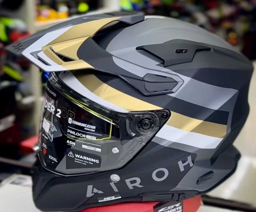 Capacete NOVO Airoh Commander 2 Doom Gold (38% Desconto) Em XS e 3XL