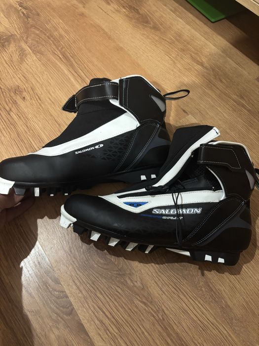 Продам лижні черевики Salomon