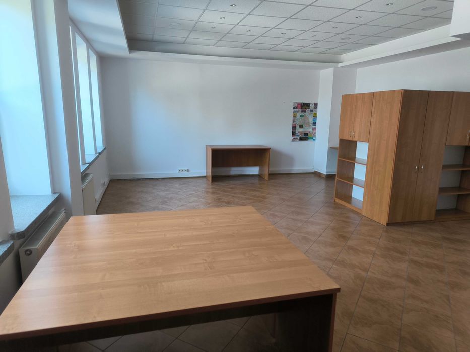 Lokal biurowy 46,8m na parterze