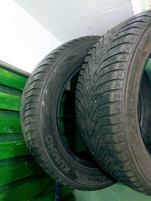 Opony KUMHO zimowe WinterCraft WP52 235/55 R18 104V 2023rok 2 sztuki