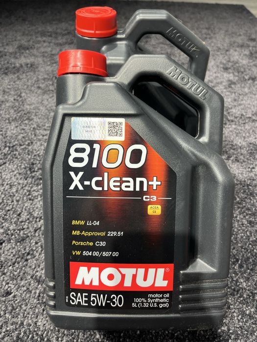 Motul 8100 X-clean+ 5W30
