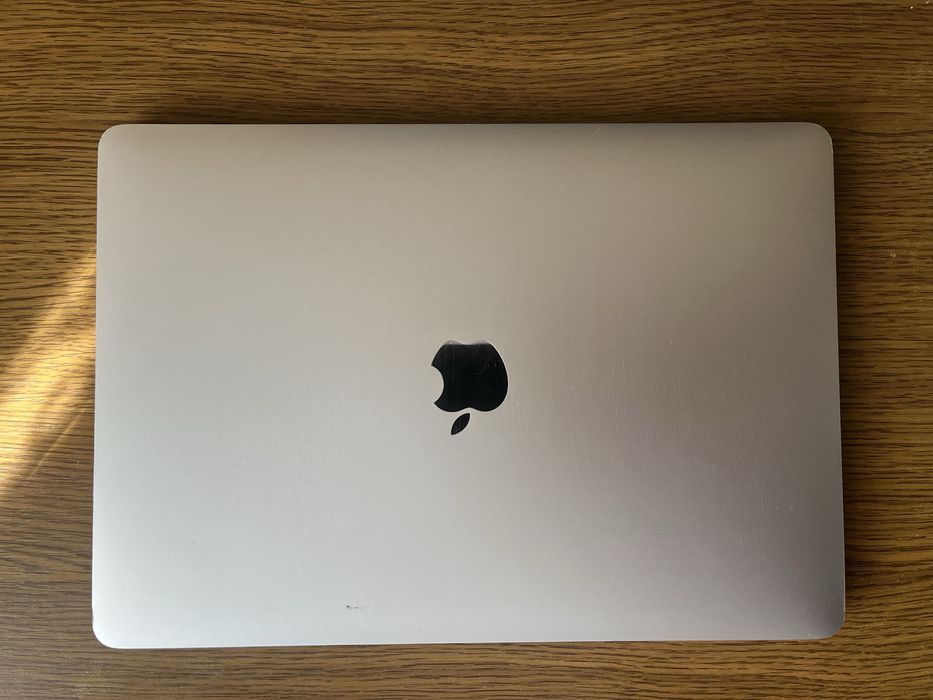 MacBook Pro 13" M1 / 16 GB RAM / 1 TB SSD / Топова комплектація