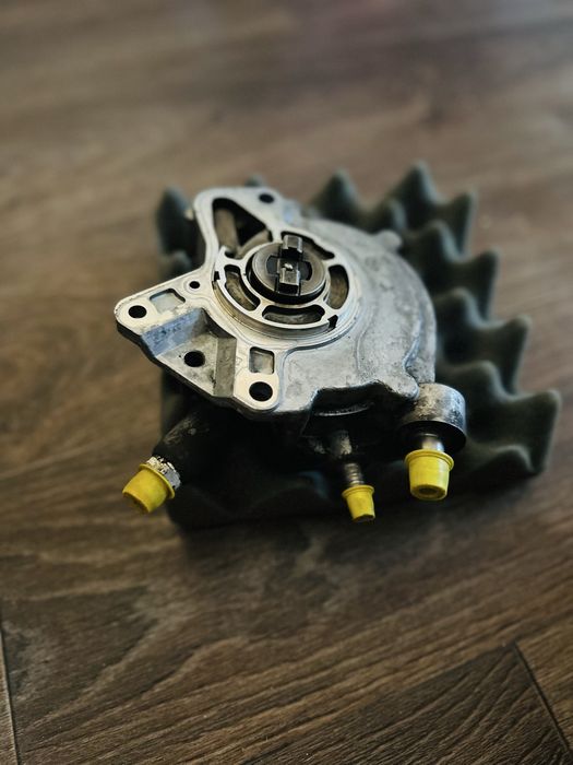 Вакуумный насос 2.5TDI тандемный VOLKSWAGEN TOUAREG 02-10