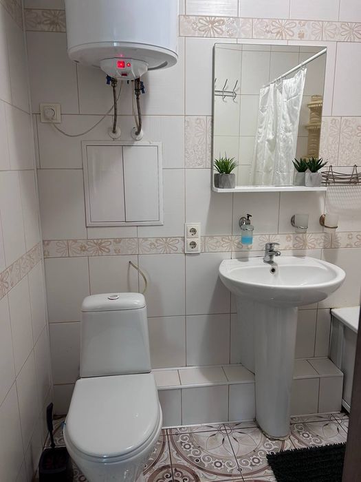 2 к. квартира, початок  прос. Слобожанський  (зупинка  Виконком)