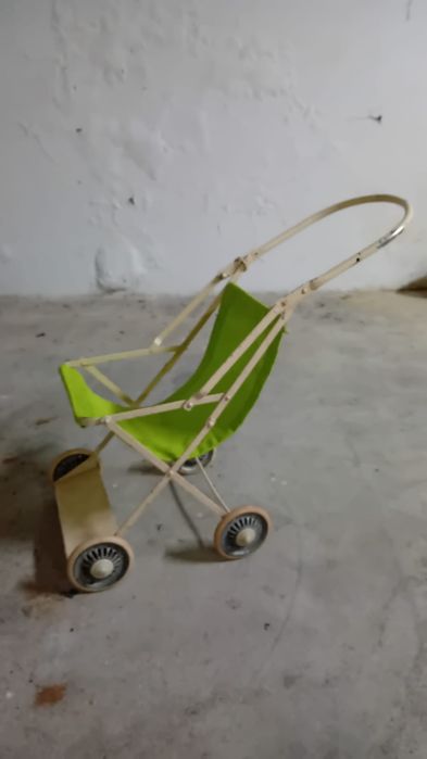 Carrinho de bonecos vintage