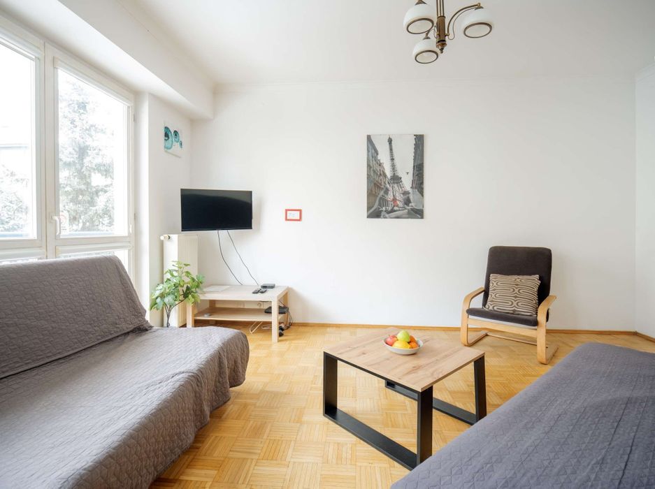 noclegi na dobę Ursynow kabaty Firma  warszawa tv wifi parking czystoś