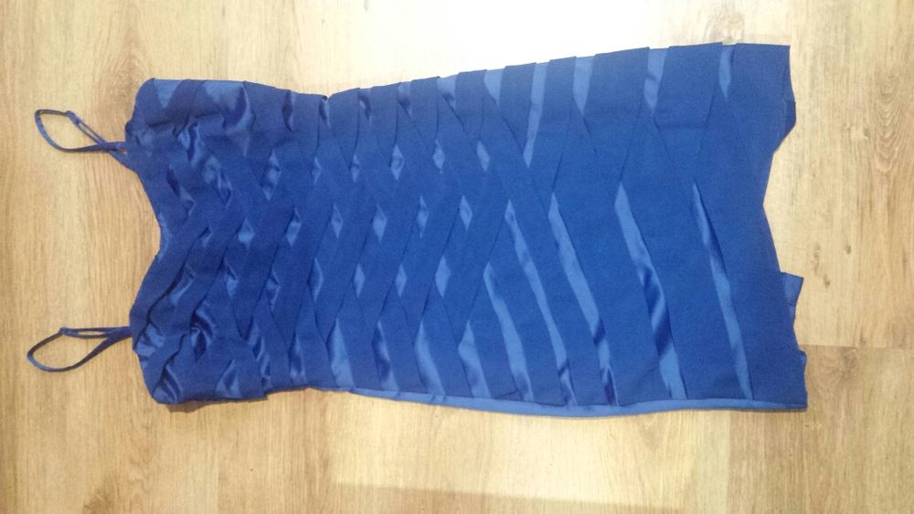 Sukienka bandażowa Orsay chabrowa 36