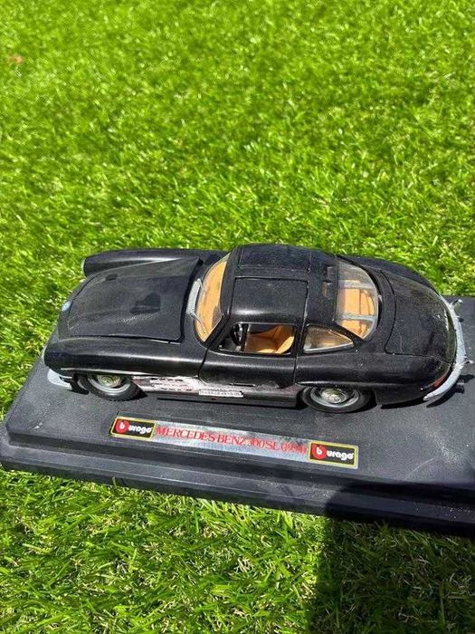 Miniatura Mercedes Benz 300 SL 1954 Bburago 1:24