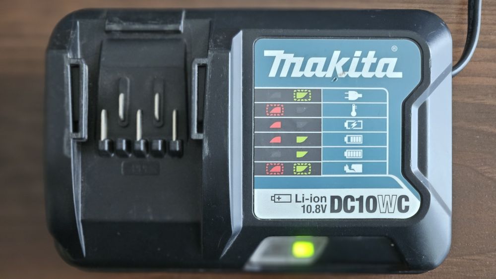 Ładowarka Makita DC10WC oryginał