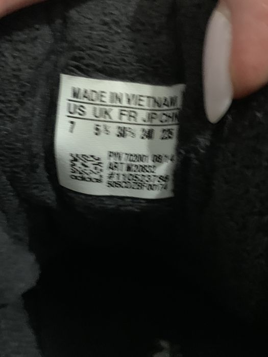 Adidas кросівки 38-39