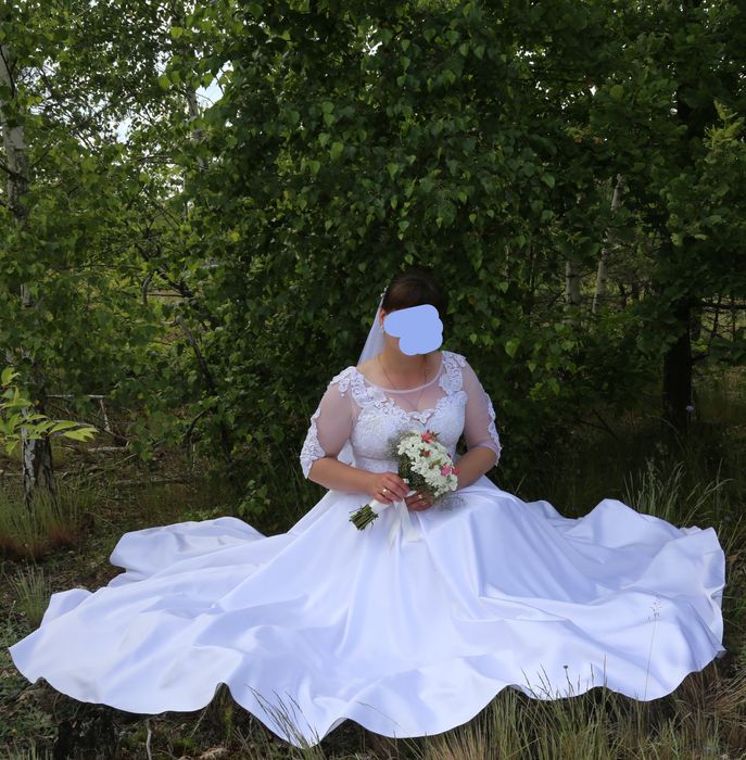 Продам весільну сукню