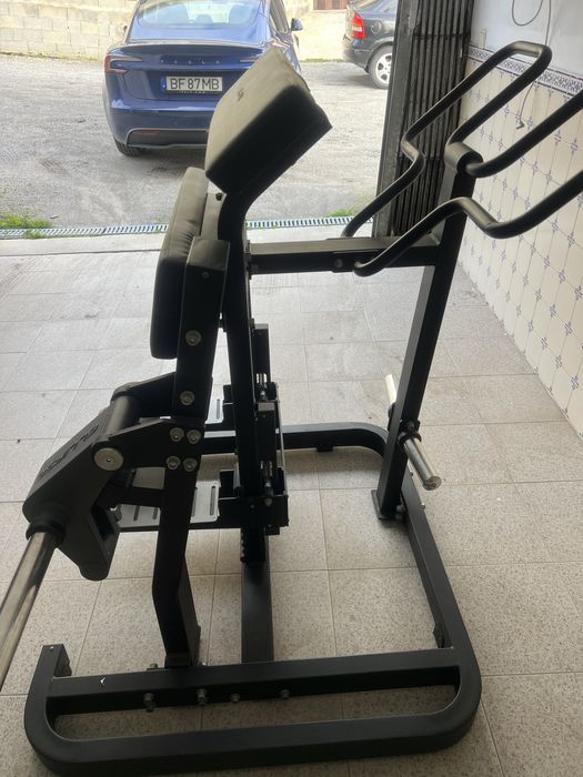 Ellipse Standing Leg Curl