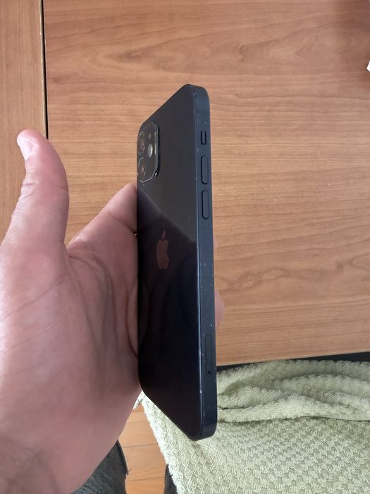 Iphone 12 em bom estado