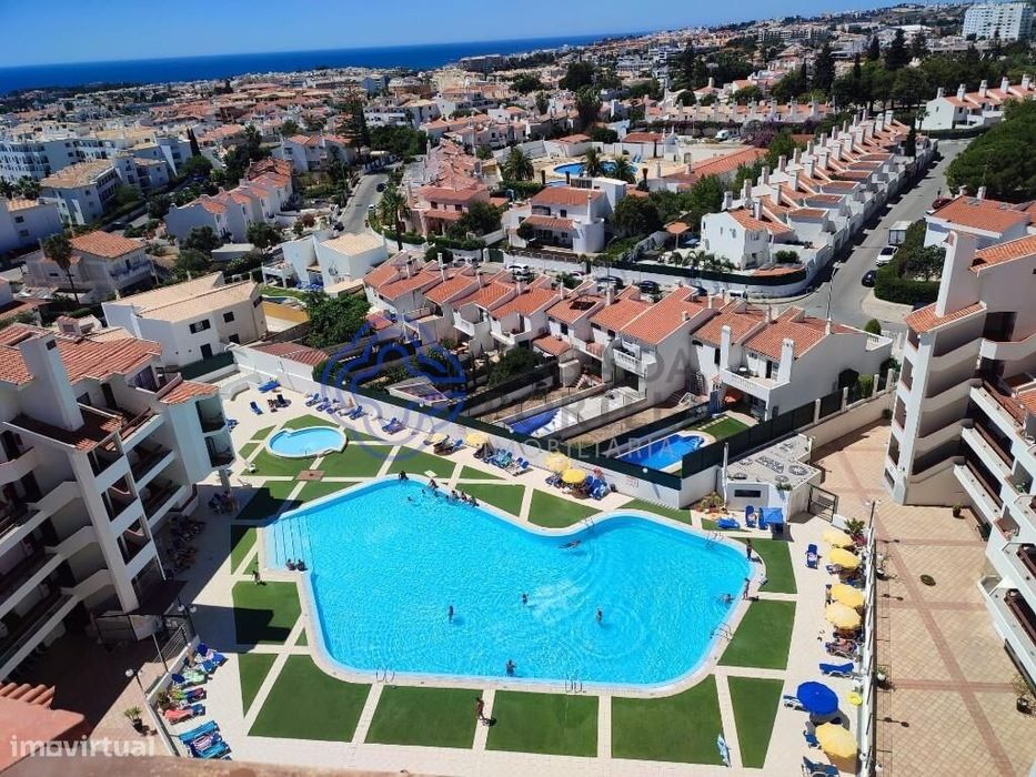 Vende-se excelente T1 amplo com vista deslumbrante para o mar