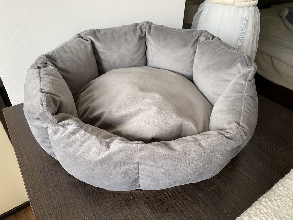 Лежак для кота або маленького песика