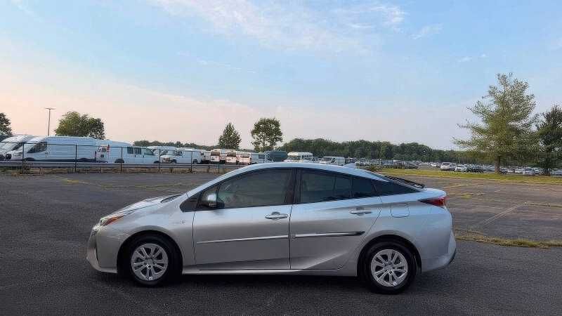 2016 Toyota Prius Two
