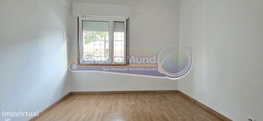 Apartamento T3 em Carnide (LXLX013)