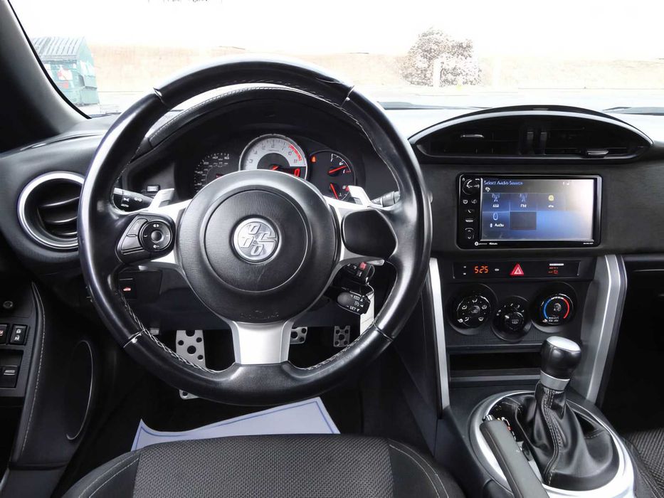 Toyota GR86      2018