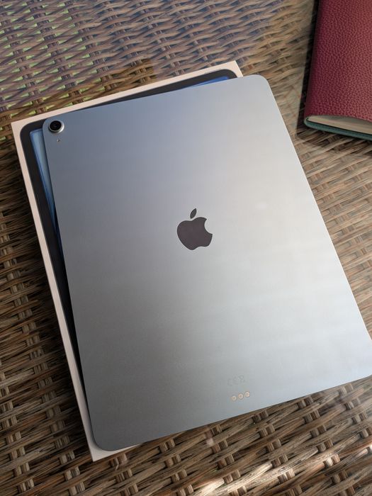 iPad Air 13" Wi-Fi 128GB, Azul