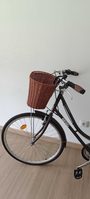 Bicicleta com cesto