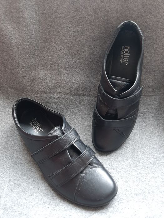 Туфли Clarks, кроссовки Hotter, мокасины кожа