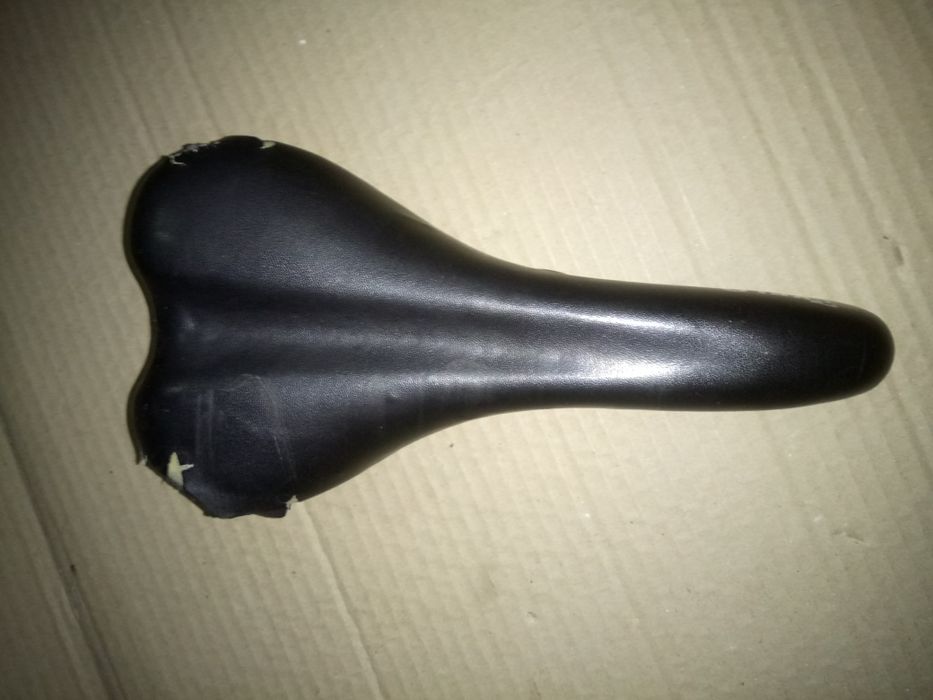 сідло Velo VL-5095 258x135mm black велосипедне