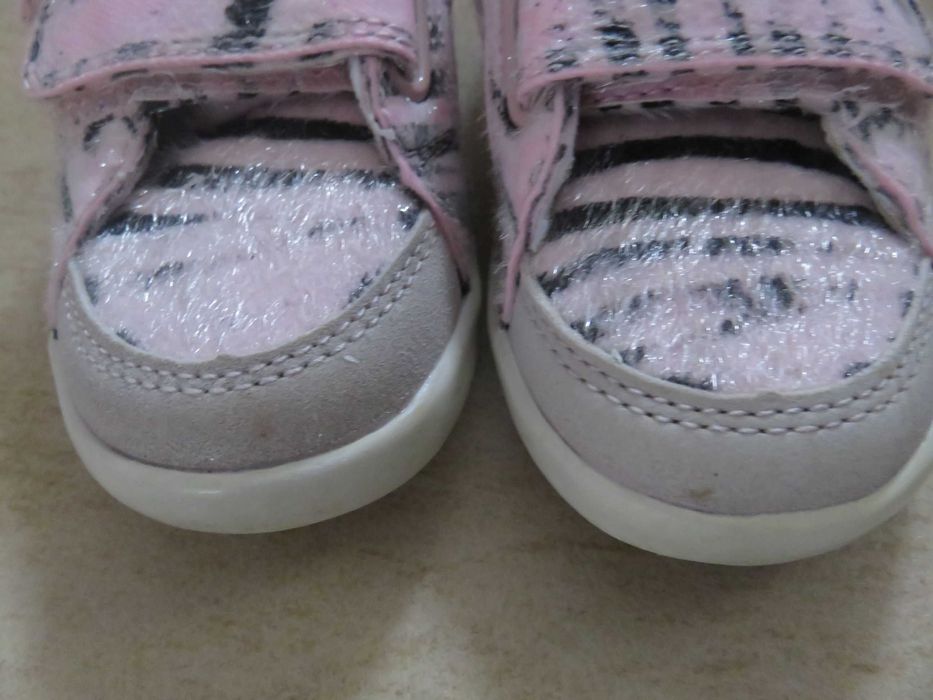 RESERVED buty, buciki, kapcie, trepki, sportowe, rozm. 25